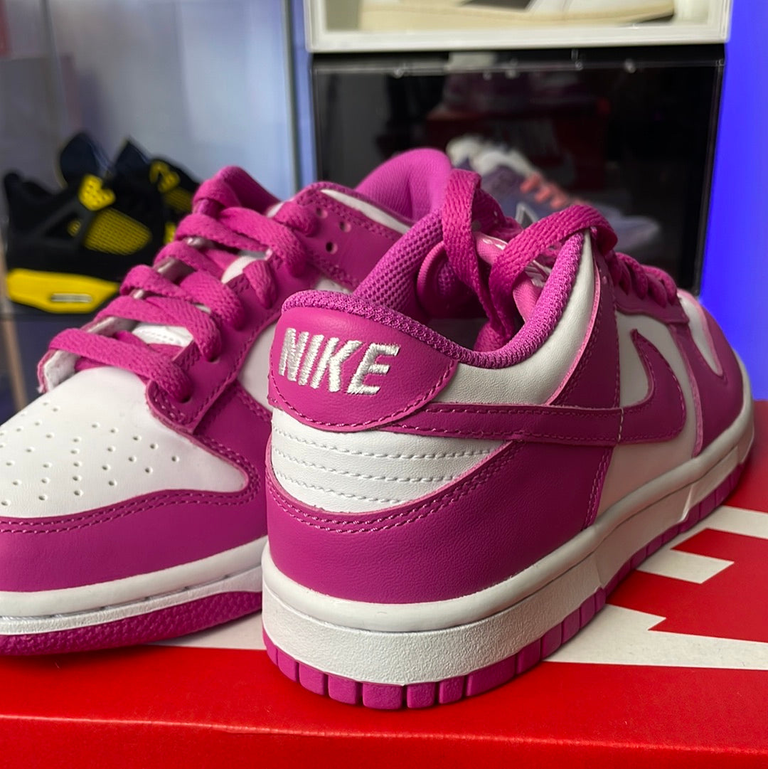 Nike Dunk Low Fuchsia