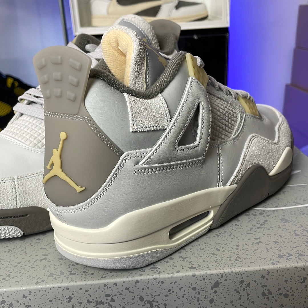 Nike Jordan 4 Photon Dust