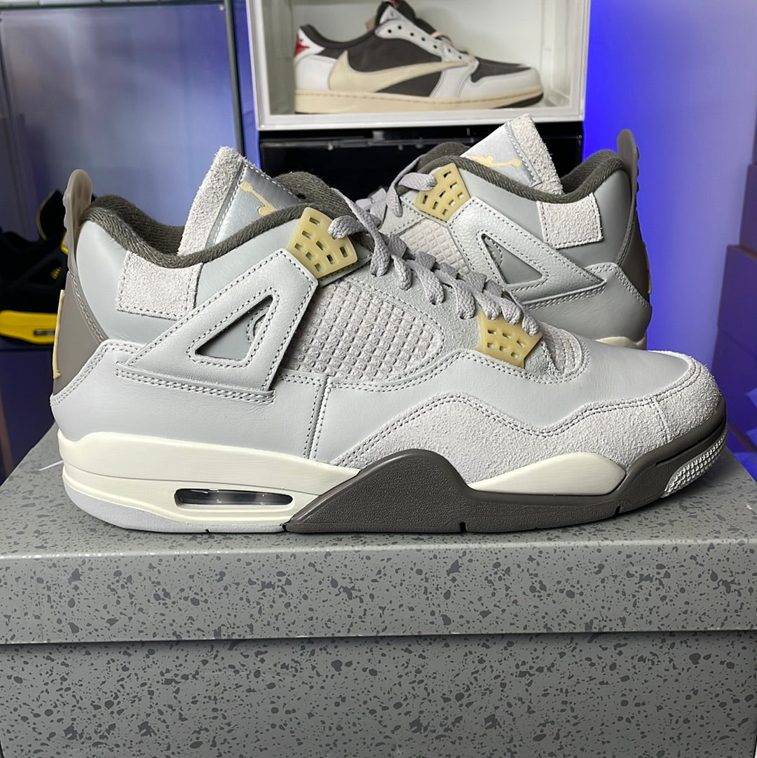 Nike Jordan 4 Photon Dust