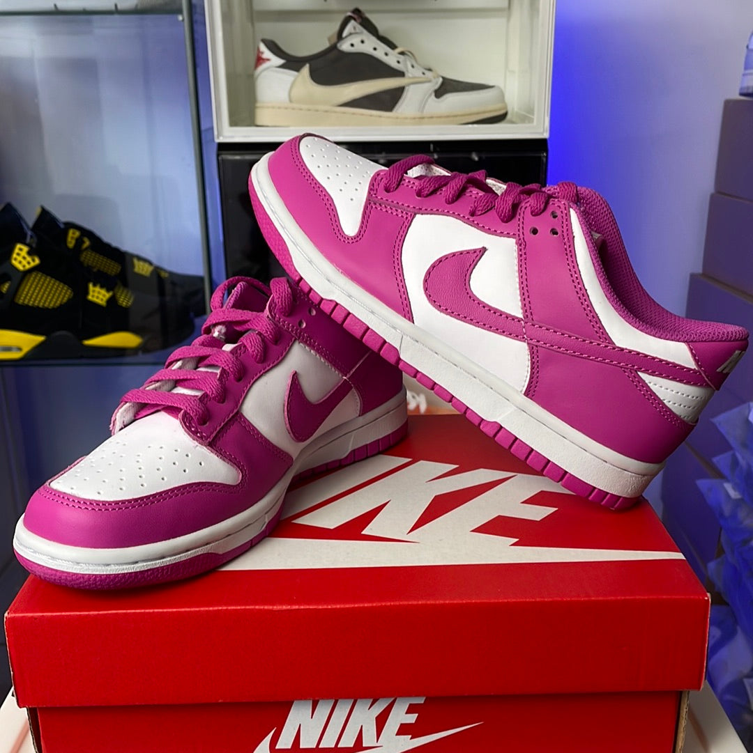 Nike Dunk Low Fuchsia